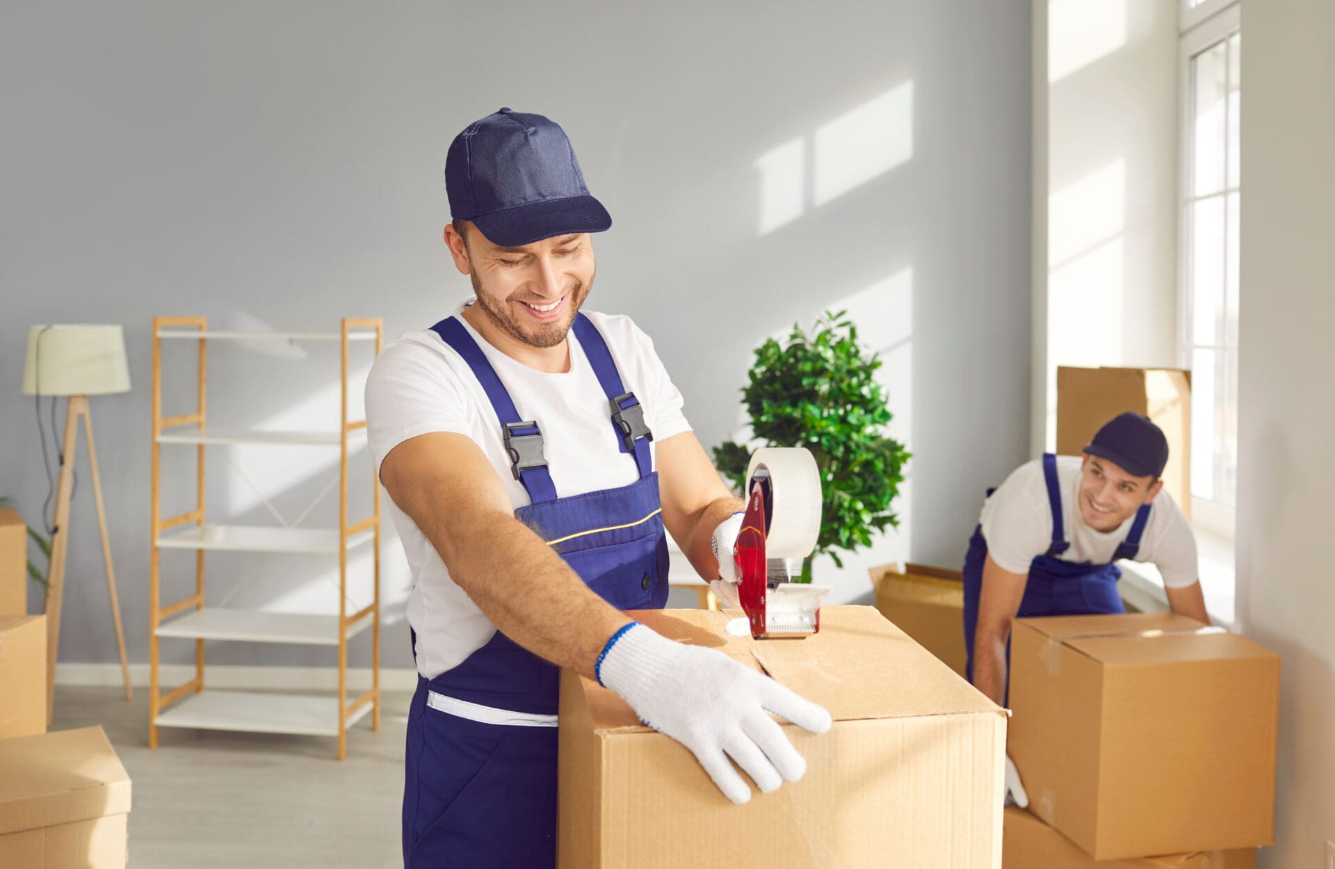 Plano movers team